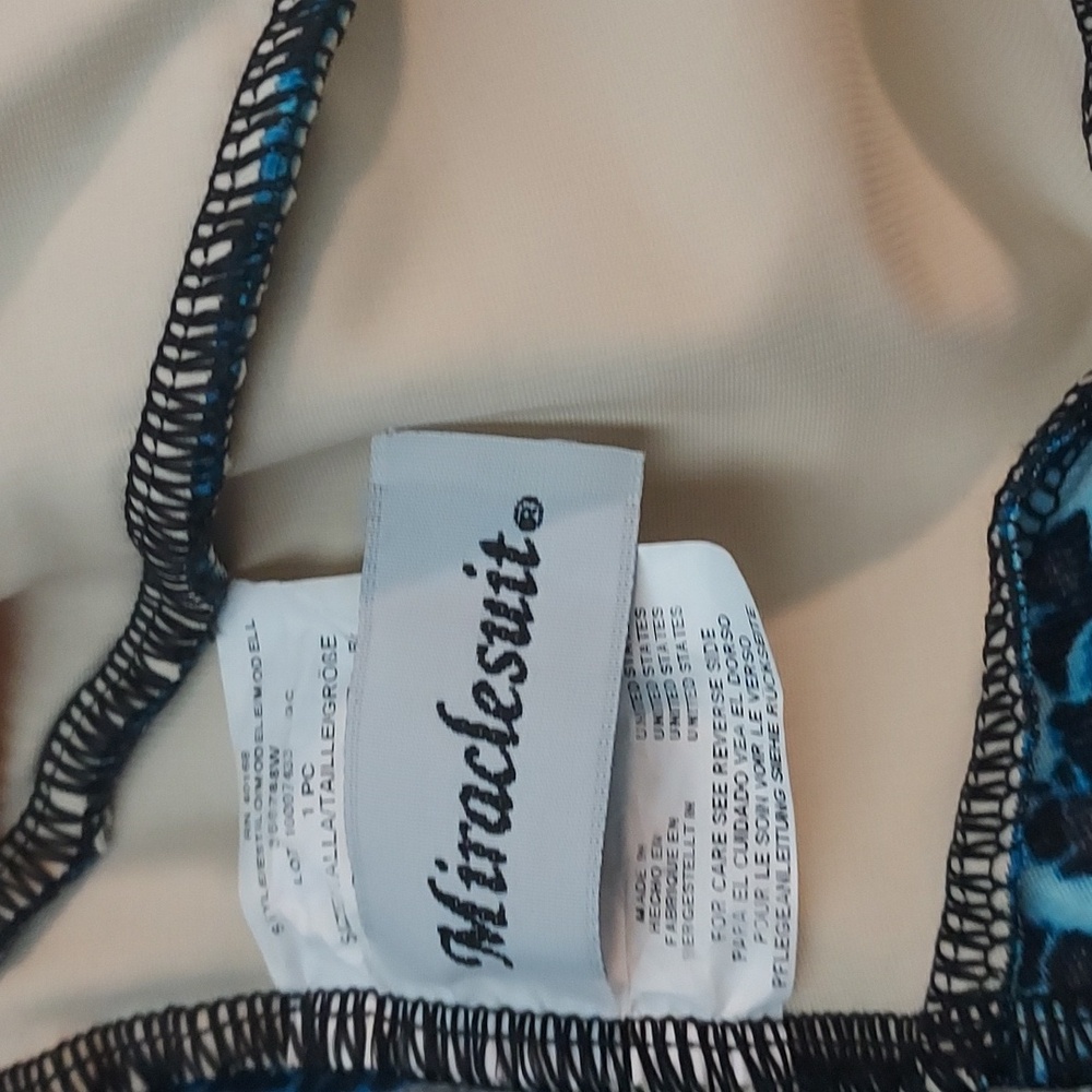Miraclesuit Blue Patterned One-Piece Swimsuit Sz-… - image 8